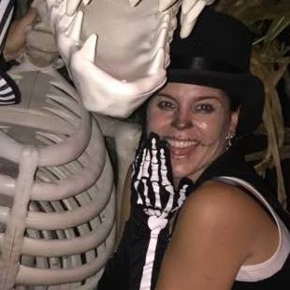 Meet your Posher, Elise